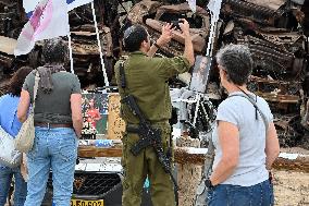 The Cemetery Of Vehicles Used During The Nova Event - Tkuma