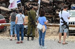 The Cemetery Of Vehicles Used During The Nova Event - Tkuma