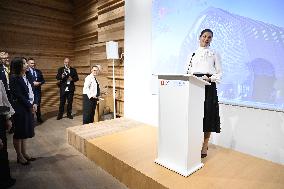 CROWN PRINCESS IN OSAKA