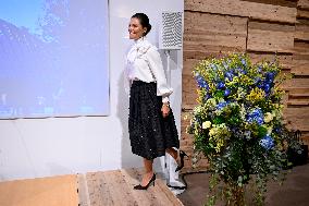 CROWN PRINCESS IN OSAKA