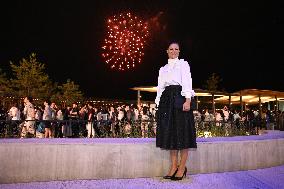 CROWN PRINCESS IN OSAKA