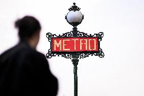 METRO RATP Replacing Line 6 - Paris