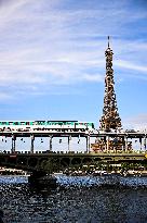 METRO RATP Replacing Line 6 - Paris