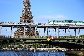 METRO RATP Replacing Line 6 - Paris