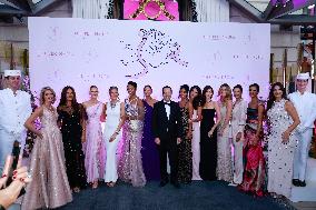 Peninsula in Pink Charity Cocktail - Paris