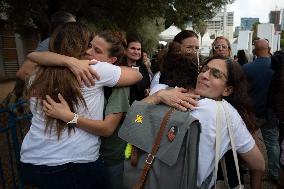 Israelis Celebrate Following Ceasefire Deal - Tel Aviv