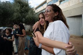 Israelis Celebrate Following Ceasefire Deal - Tel Aviv