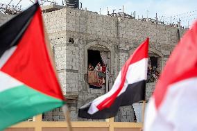 Palestinians Gather Following Gaza Ceasefire Deal - Palestine