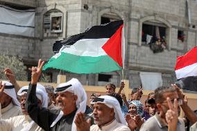 Palestinians Gather Following Gaza Ceasefire Deal - Palestine