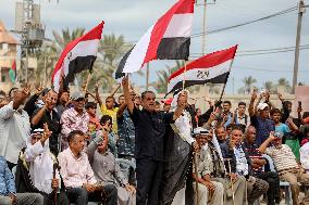 Palestinians Gather Following Gaza Ceasefire Deal - Palestine