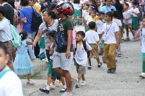 7.5 Magnitude Earthquake Hits Philippines