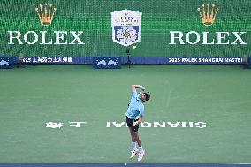 ATP Masters - Arthur Rinderknech v Felix Auger-Aliassime - Shanghai