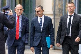 Arrival of party leaders outside the Élysée Palace - Paris AJ