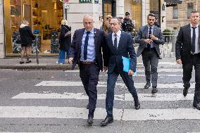 Departure of party leaders outside the Elysee Palace - Paris AJ