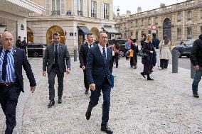 Departure of party leaders outside the Elysee Palace - Paris AJ