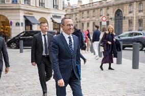 Departure of party leaders outside the Elysee Palace - Paris AJ