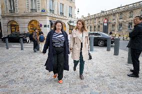 Departure of party leaders outside the Elysee Palace - Paris AJ