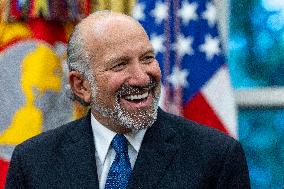 US President Donald Trump announces a drug pricing deal during a press conference in the Oval Office