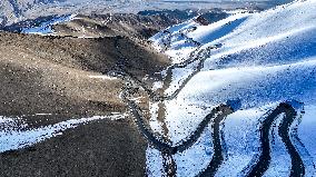 Winding Panlong Ancient Road