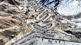 Winding Panlong Ancient Road