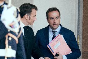 French President welcomes Volodymyr Zelensky to the Elysée Palace - Paris AJ