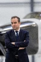 Sebastien Lecornu Visits Aerospace Company Turgis Et Gaillard - Blois