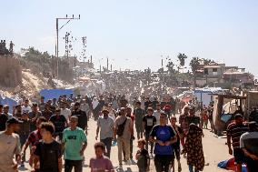Palestinians Returning to Gaza City - Palestine
