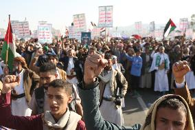 Yemen Celebrates The Cease-Fire Between Israel And Hamas - Sanaa
