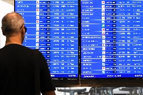 Federal Government Shutdown Has Led To Flight Delays - USA