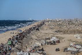 Palestinians Returning to Gaza City - Palestine