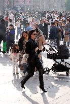 Anne Hathaway filming The Devil Wears Prada 2 in Milan - Italy