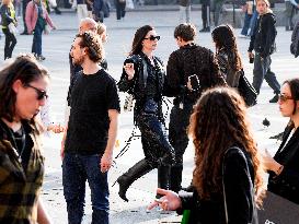 Anne Hathaway filming The Devil Wears Prada 2 in Milan - Italy