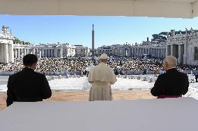 Pope Leo XIV At The Audience To The Pilgrims From The Tuscany Region - Vatican