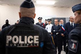 French PM Sebastien Lecornu Visits A Police Station - Hay-les-Roses