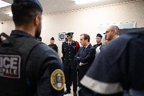 French PM Sebastien Lecornu Visits A Police Station - Hay-les-Roses