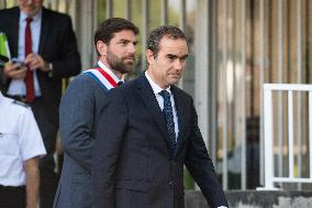 French PM Sebastien Lecornu Visits A Police Station - Hay-les-Roses