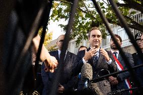 French PM Sebastien Lecornu Visits A Police Station - Hay-les-Roses