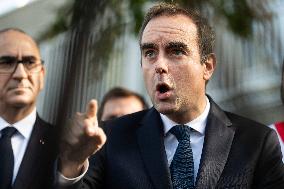 French PM Sebastien Lecornu Visits A Police Station - Hay-les-Roses