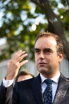 French PM Sebastien Lecornu Visits A Police Station - Hay-les-Roses