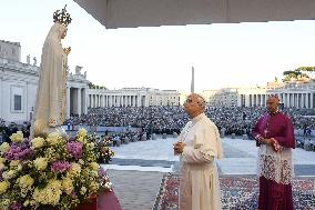 Pope Leo XIV Leads A Prayer Vigil For Peace - Vatican