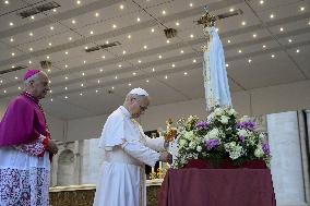 Pope Leo XIV Leads A Prayer Vigil For Peace - Vatican