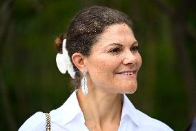 THE CROWN PRINCESS COUPLE ON NAOSHIMA ISLAND