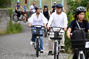 THE CROWN PRINCESS COUPLE AT TESHIMA