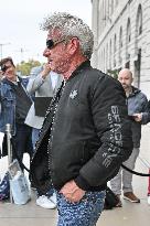 EXCLU 17th Lumiere Film Festival Sean Penn Valeria Nicov Out Of Hotel