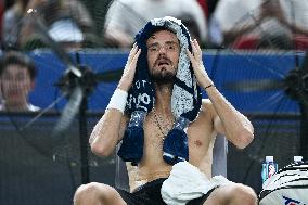 ATP Masters - Semifinal - Arthur Rinderknech defeats Daniil Medvedev - Shanghai