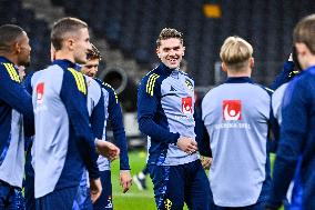 SWEDISH NATIONAL FOOTBALL TEAM TRAINING