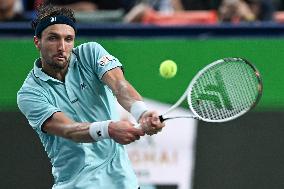 ATP Masters Final - Vacherot Defeats His Cousin Rinderknech And Wins the Trophy - Shangha