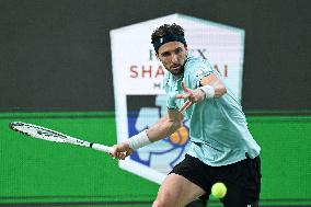 ATP Masters Final - Vacherot Defeats His Cousin Rinderknech And Wins the Trophy - Shangha