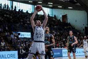 BASKET - Serie A - Vanoli Basket Cremona vs Banco di Sardegna Sassari