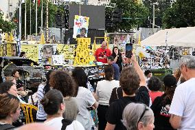 Hostage Square - Tel Aviv